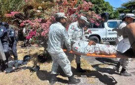 Terroristas dizque Ayotzi, Aventaron trailer como misil despreciando la vida de la GN e Inocentes.