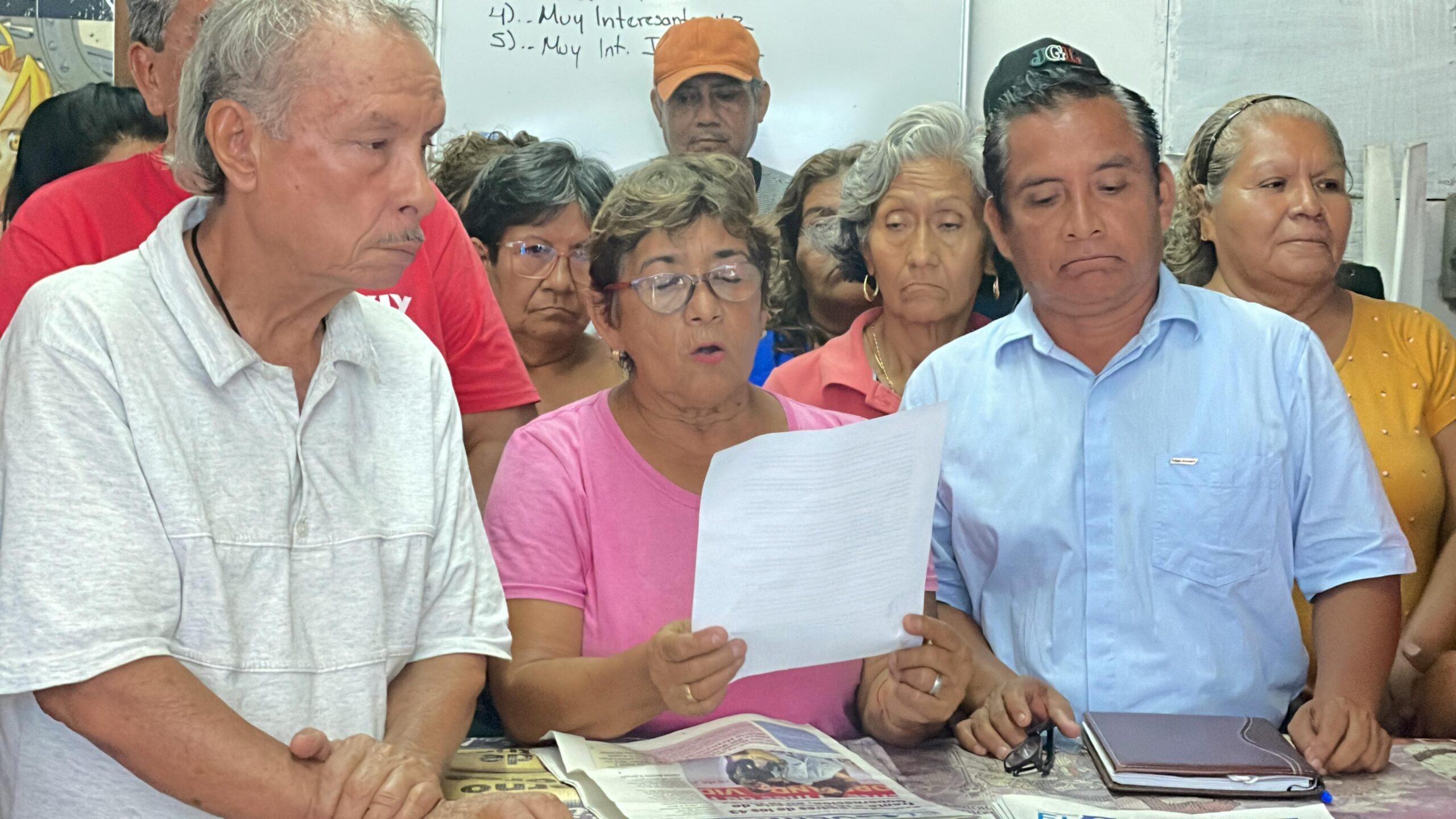 Voceadores de Acapulco gritan; Yoloczin ¡ No estás sola por ! X andanada de ataques.